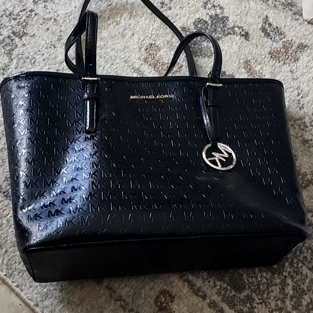 MICHAEL KORS SHOULDER BAG